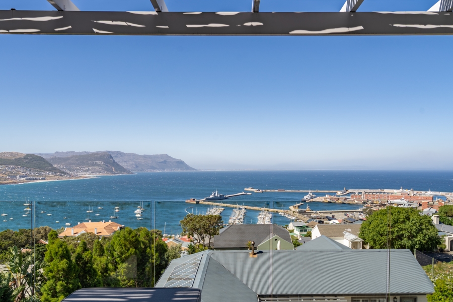 5 Bedroom Property for Sale in Simons Kloof Western Cape
